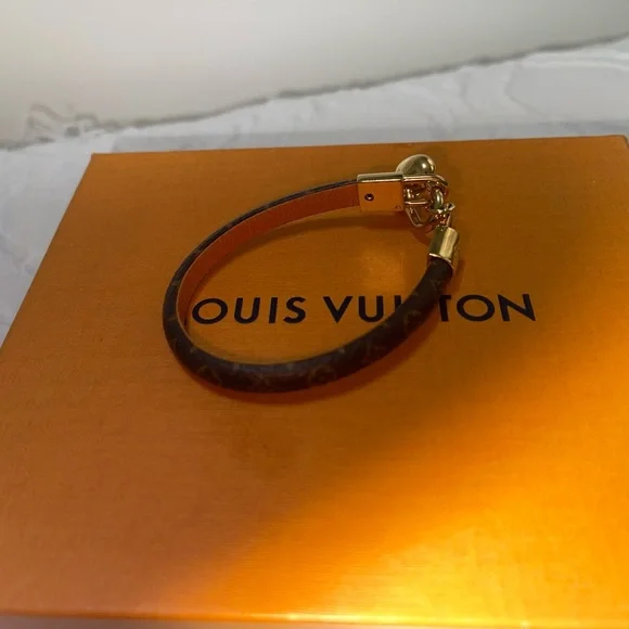 Louis Vuitton Crazy in Lock Charm Bracelet - Picture 5 of 8